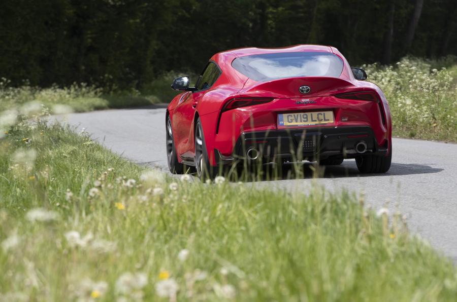  Toyota GR Supra (A90) 2019 года  (UK) (фото 13 из 91)